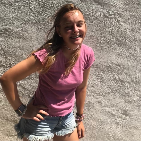 Meet your Posher, Ally - Picture 5 of 8